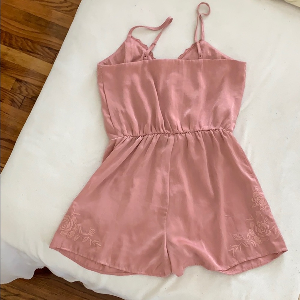 Kendall & Kylie mauve pink silky romper. - Picture 3 of 3